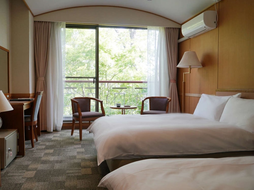 HOTEL BLANCVERT NASU 22/71