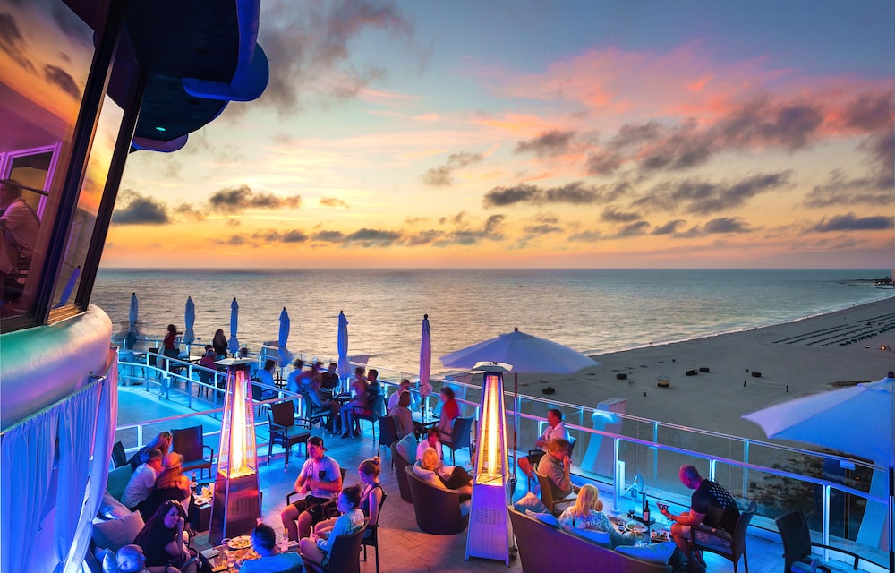 Bellwether Beach Resort 48/54