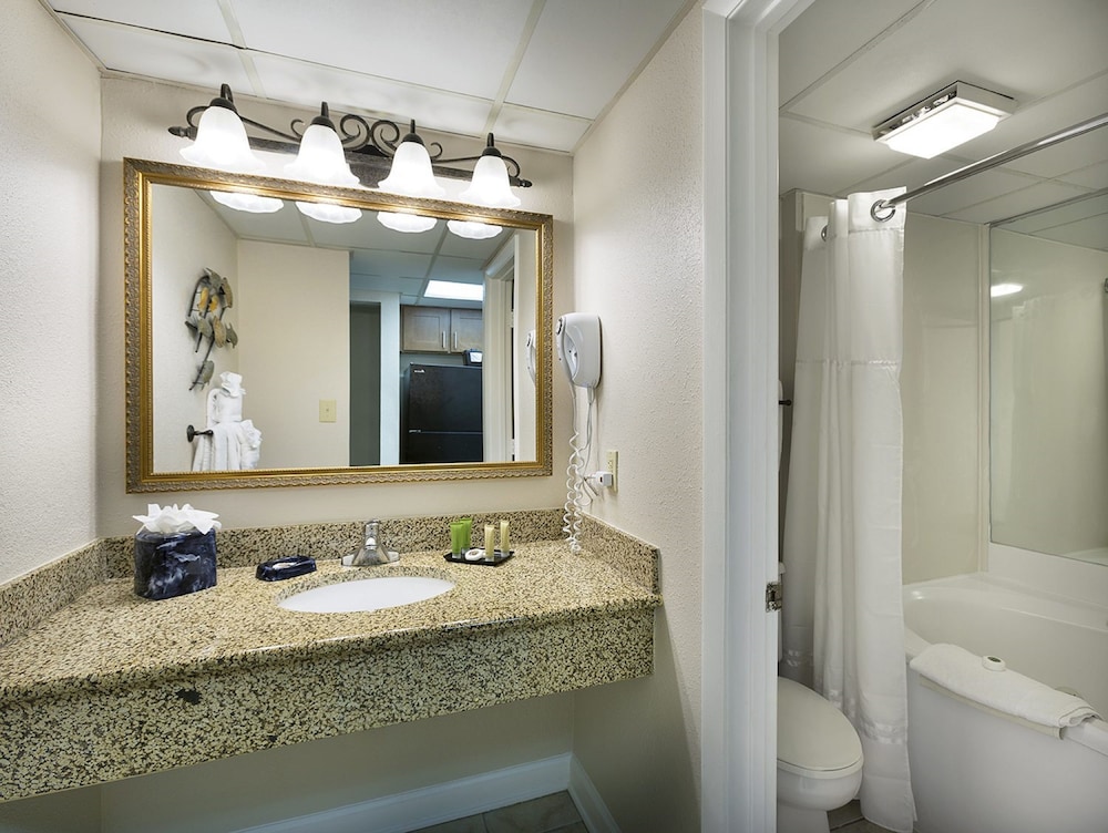 Sea Crest Oceanfront Resort 15/67