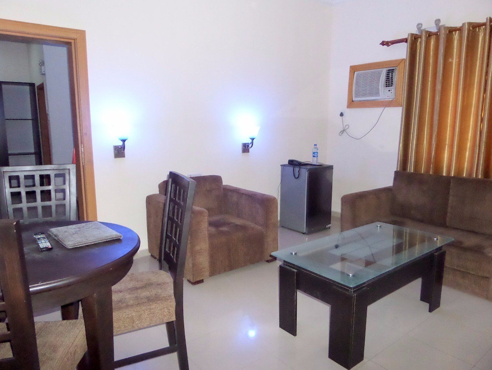 Gilford View Hotels Ltd 18/25