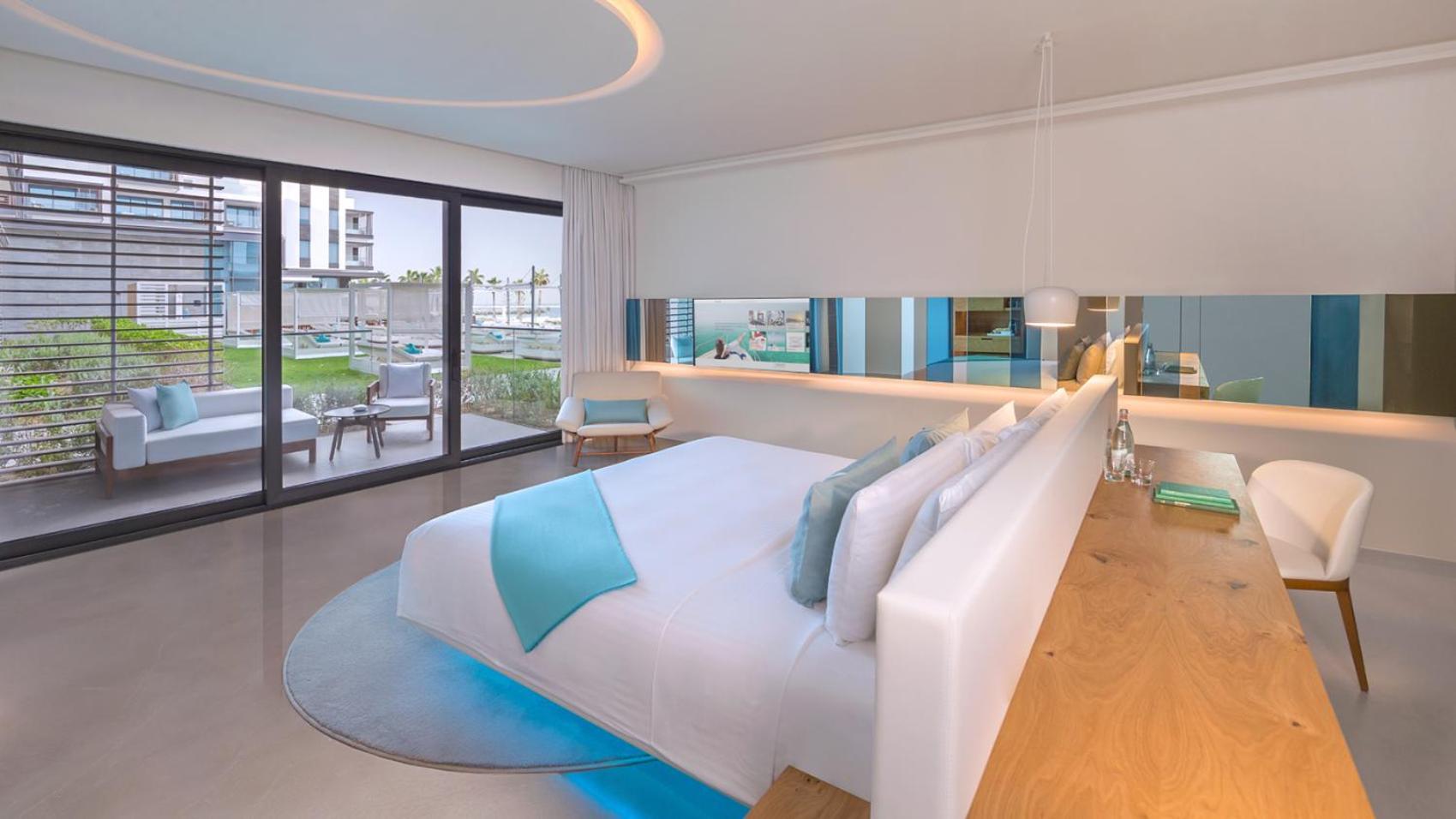 Luux Pool Access