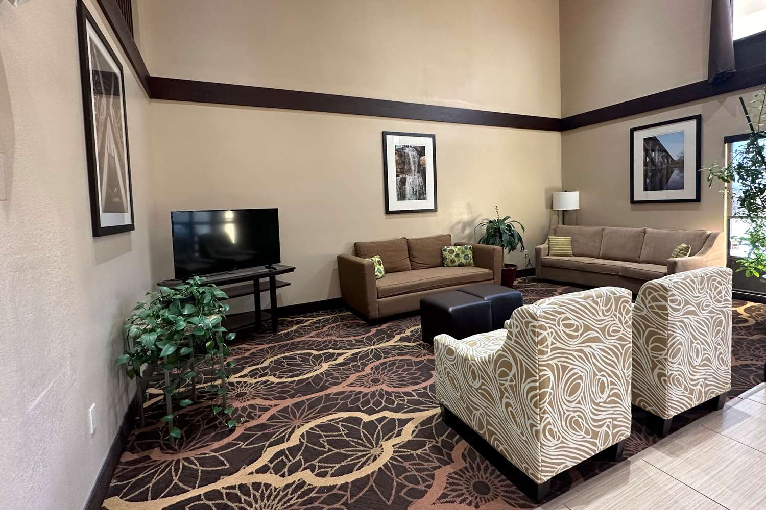 Quality Inn Perryville I-55 19/25