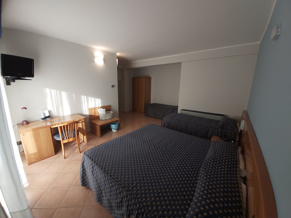 Albergo Lachea 11/41