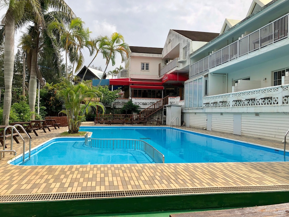 Petit Hotel Key West Club Kibougaoka Onna Village Okinawa 4/19