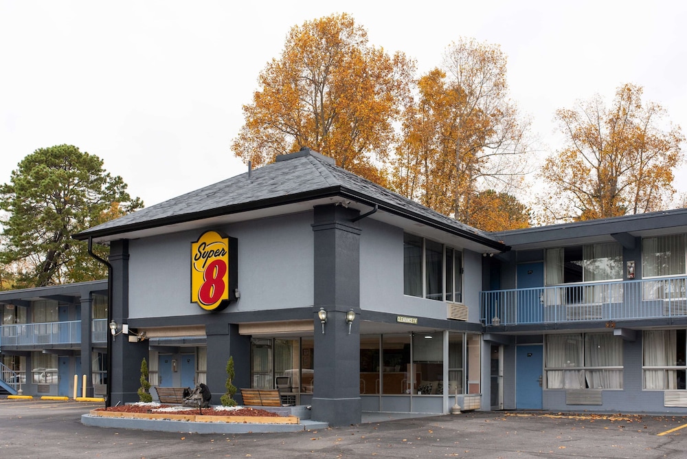 Super 8 By Wyndham Black Mountain 1/50