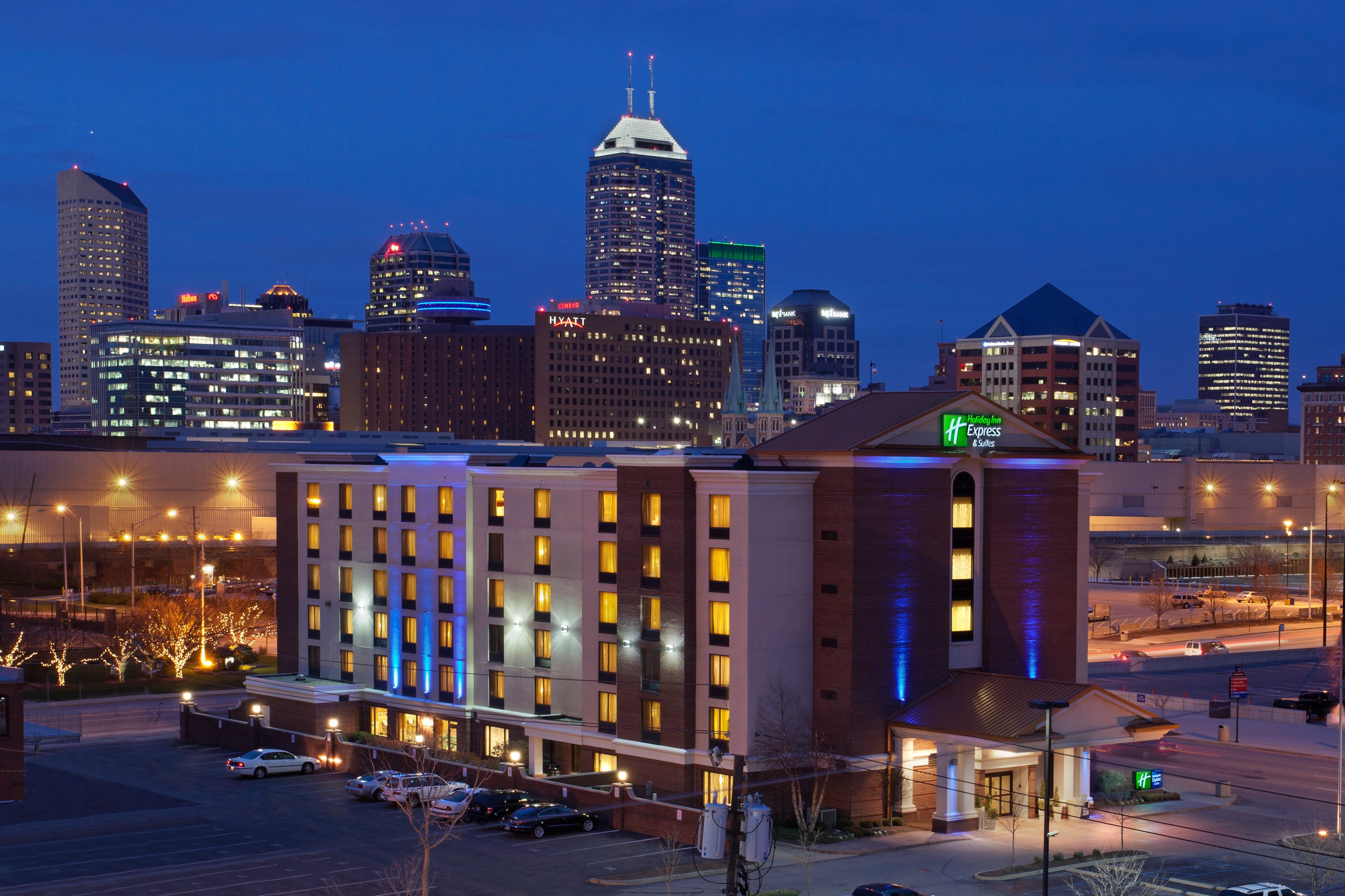 Holiday Inn Express Hotel and Suites Indianapolis Downtown Convention Center Area 3/48