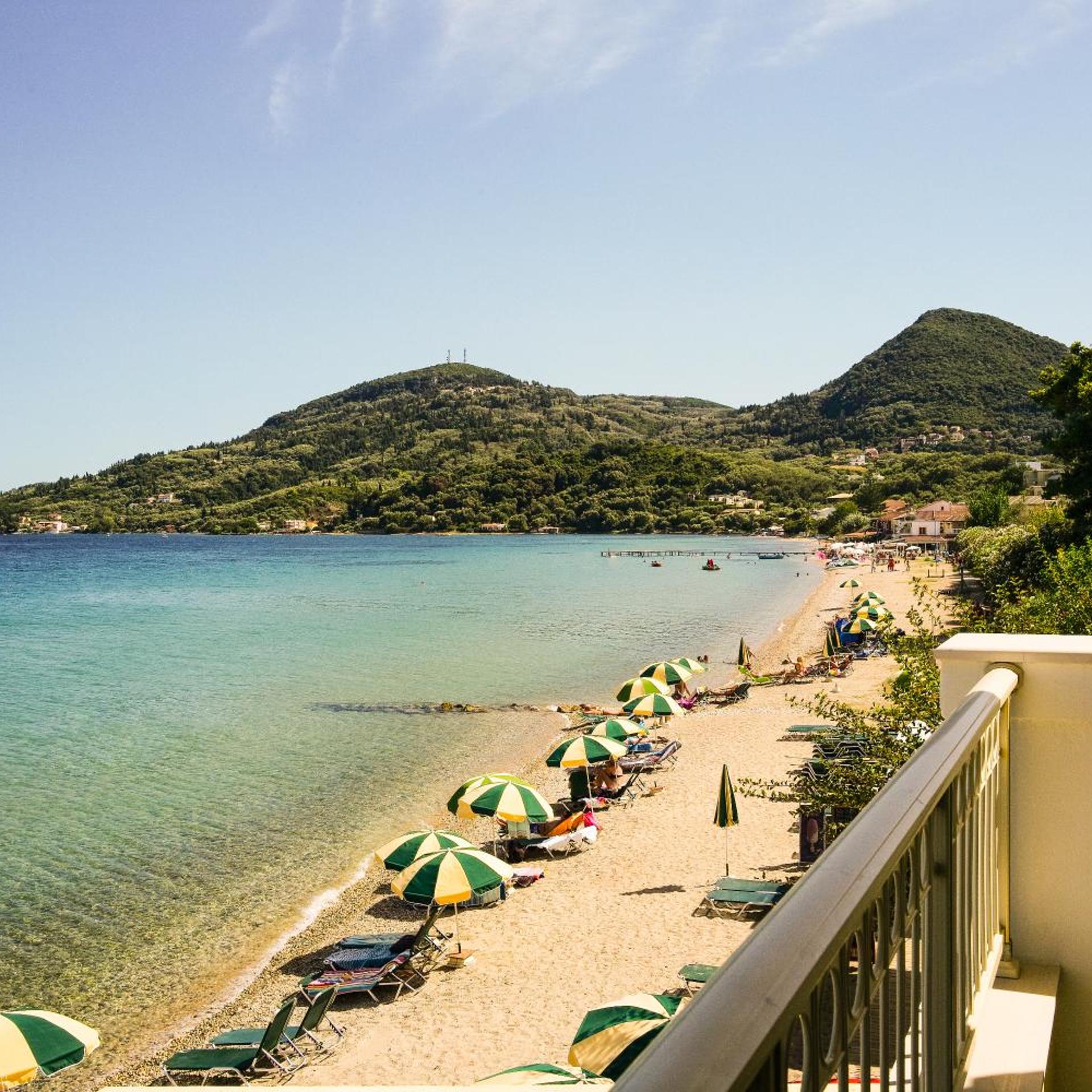Rossis Beach Hotel 51/58