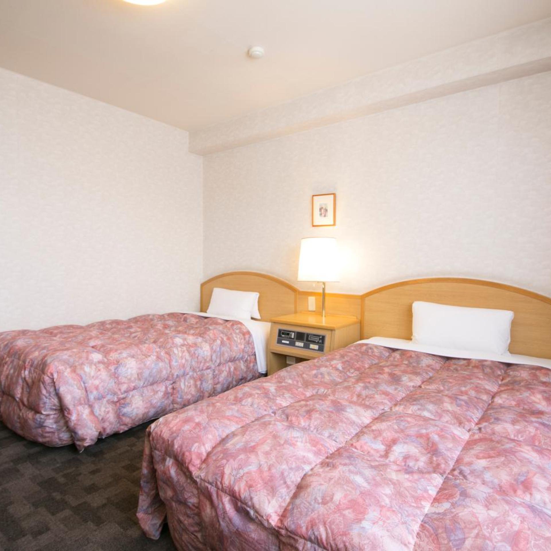 Kuwana Green Hotel 8/42