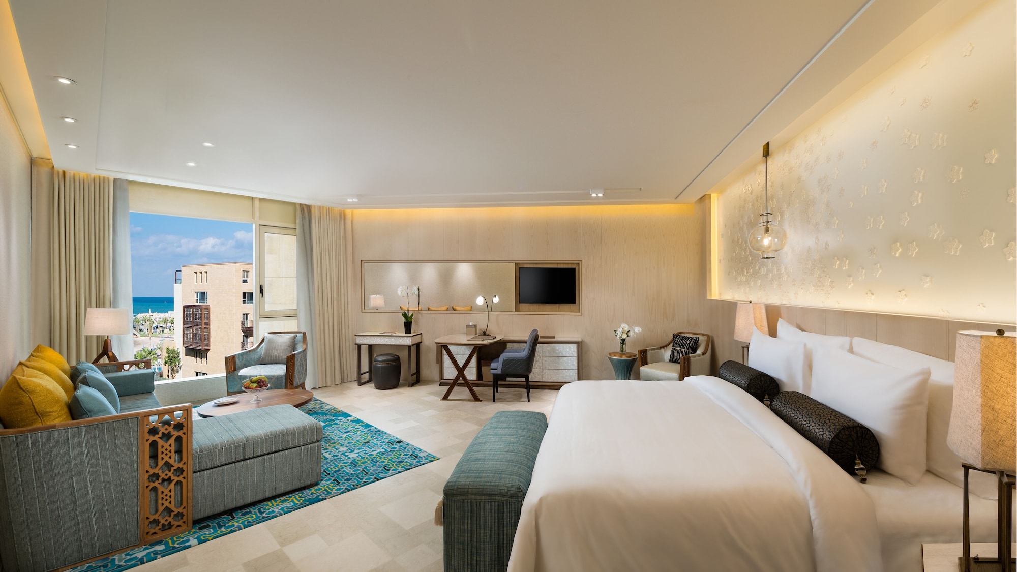 Junior Suite, King Bed, Resort View