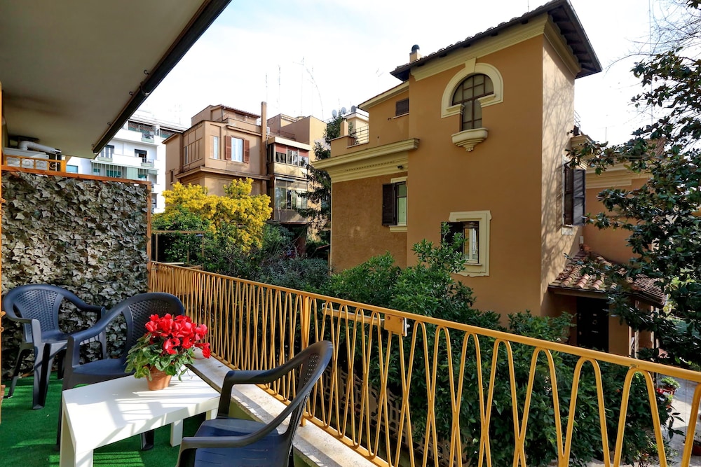 I Pini Di Roma - Rooms & Suites 3/71