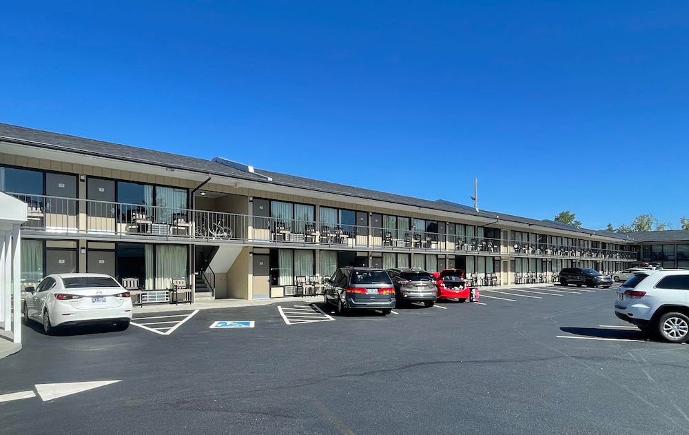 Travelodge by Wyndham Pigeon Forge Dollywood Lane 11/21