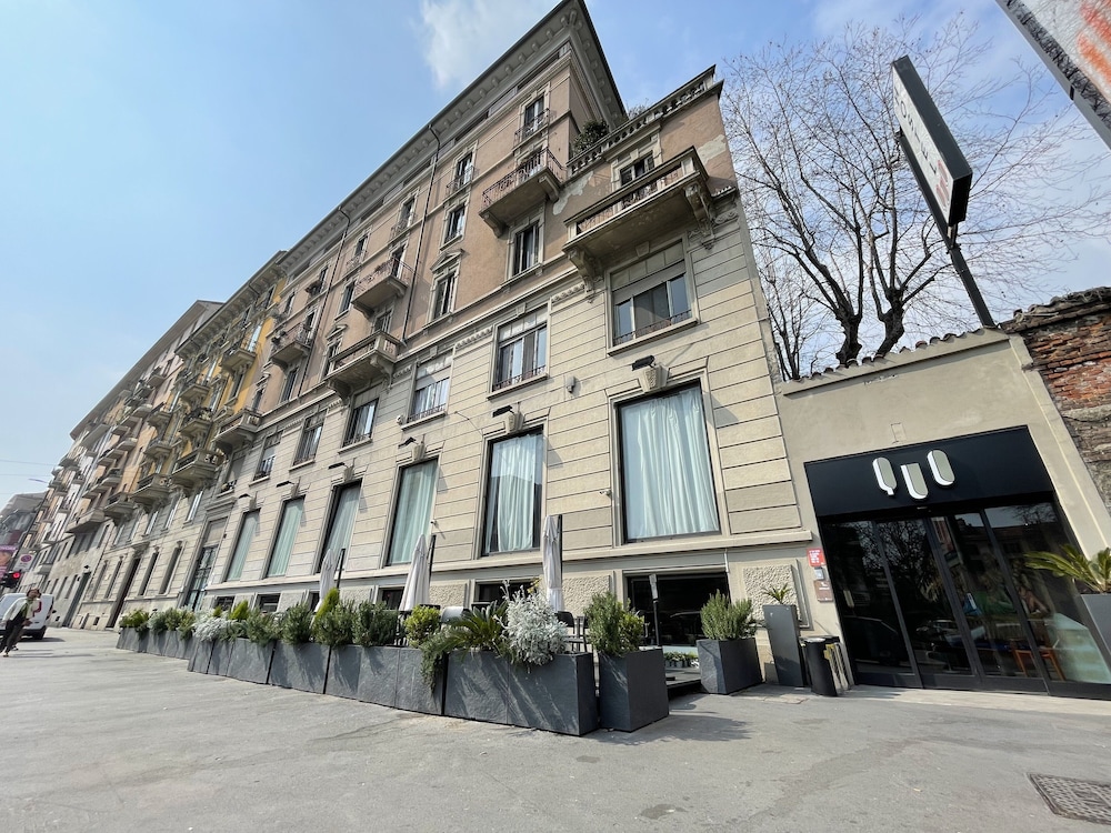 QUO Milano 64/68
