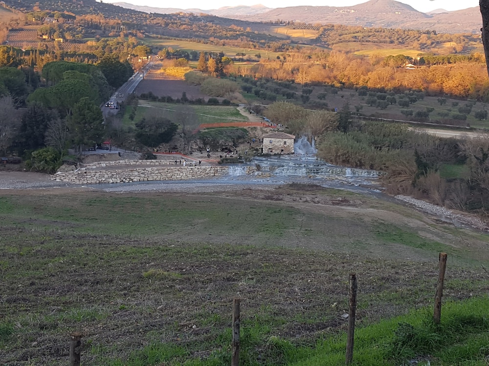 Saturnia Tuscany Hotel 64/70