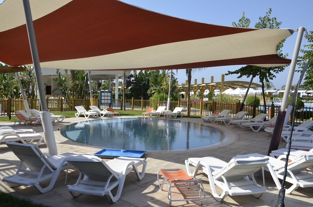 Baia Hotel Lara 11/75