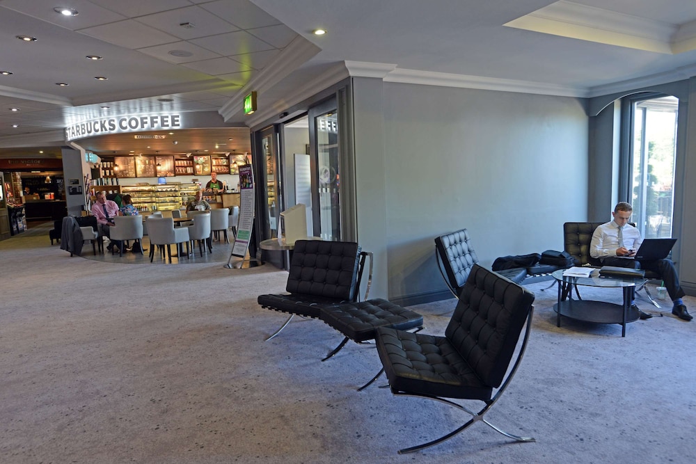 Village Urban Resort Coventry 48/74