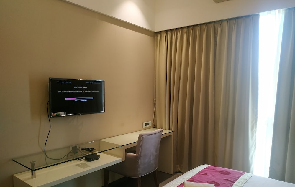 The Byke Delotel, Borivali 21/39