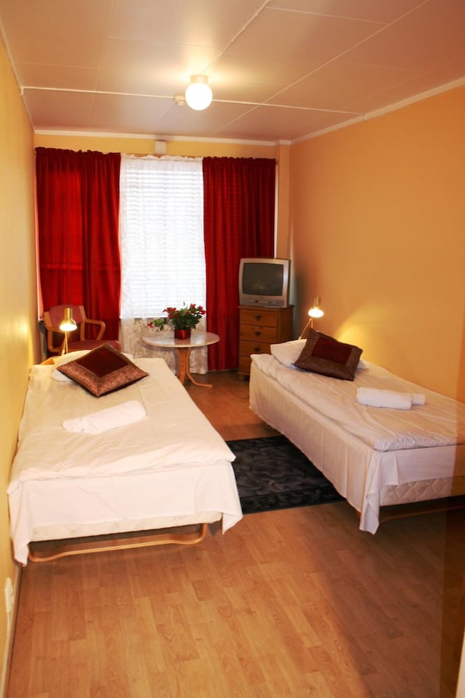 Barents Frokosthotell 7/60