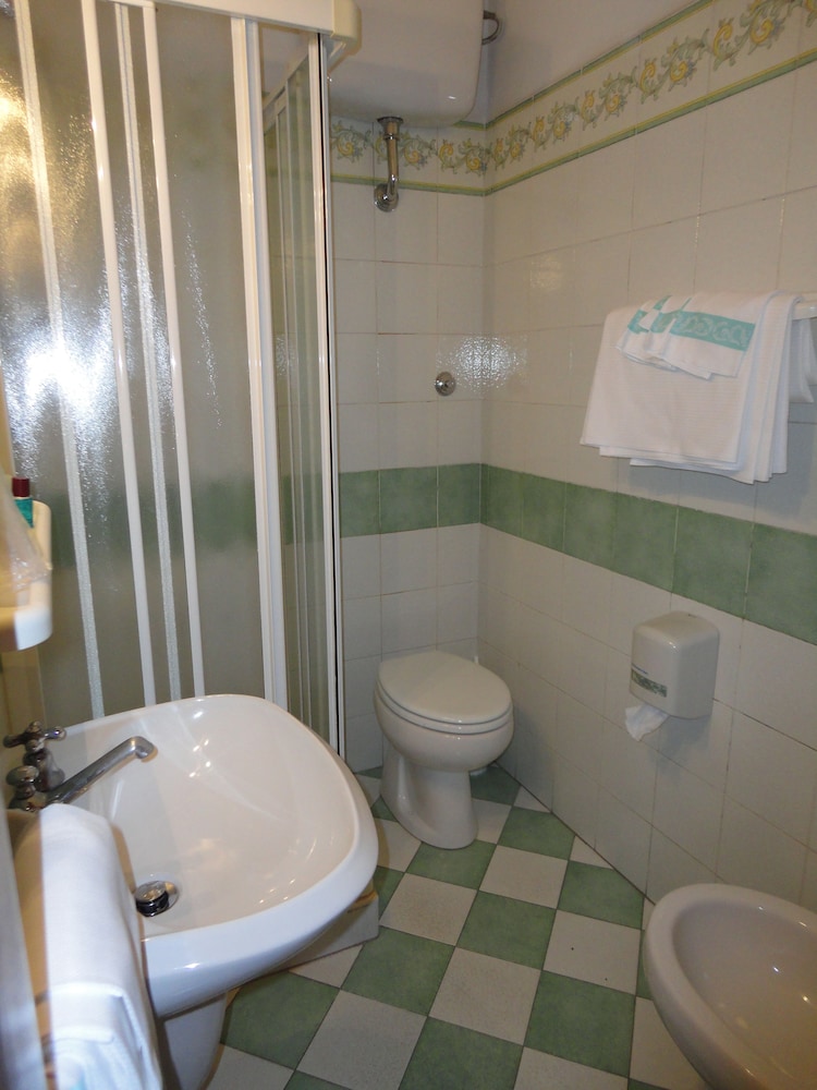 Hotel Villa Primavera 94/94