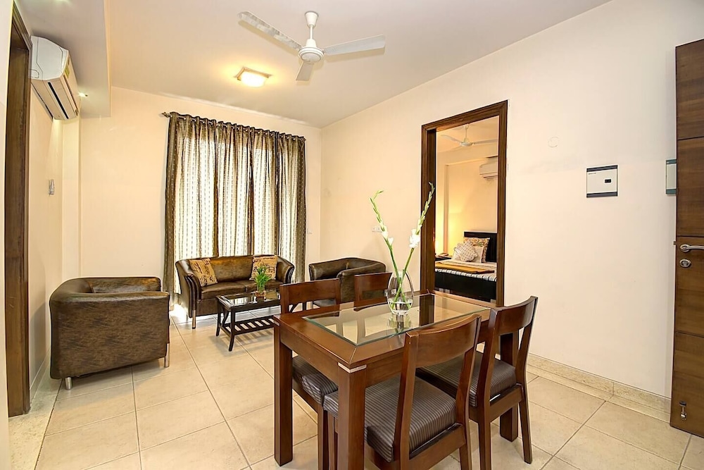 Perch Service Apartments - Gurgaon 16/32
