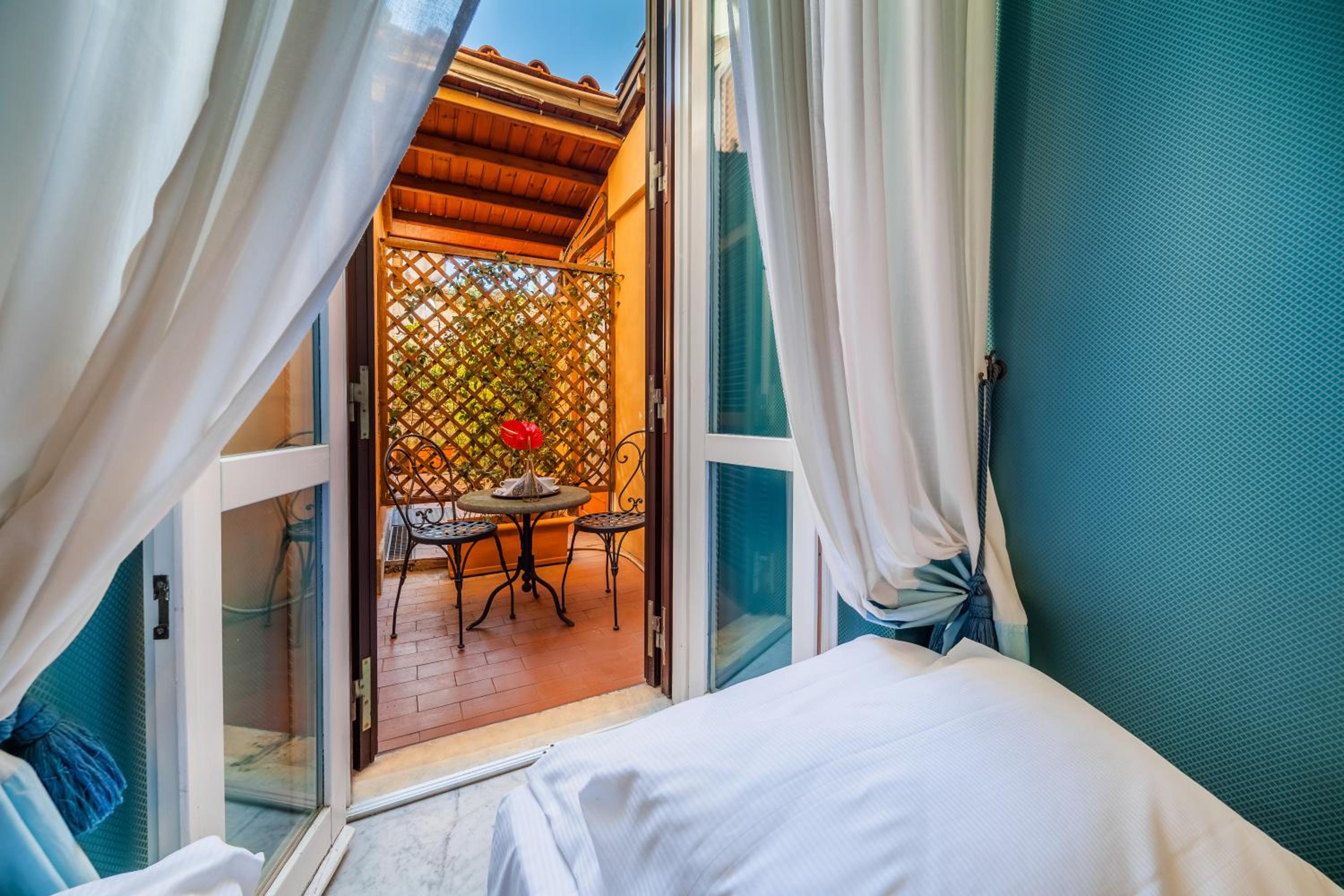 غرفة متصلة بشرفة، Hotel Scalinata Di Spagna 2/5