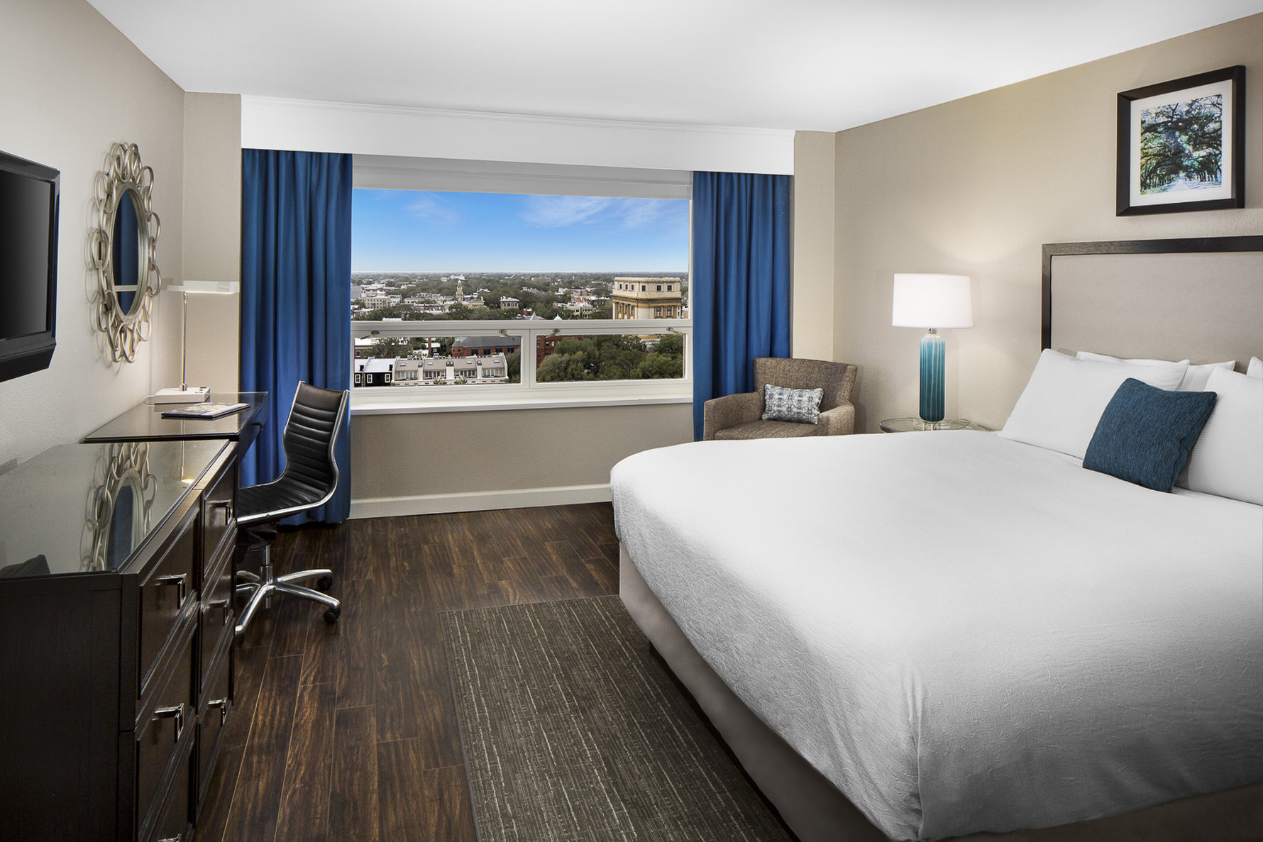 ROOM, KING BED, CITY VIEW, BALCONY