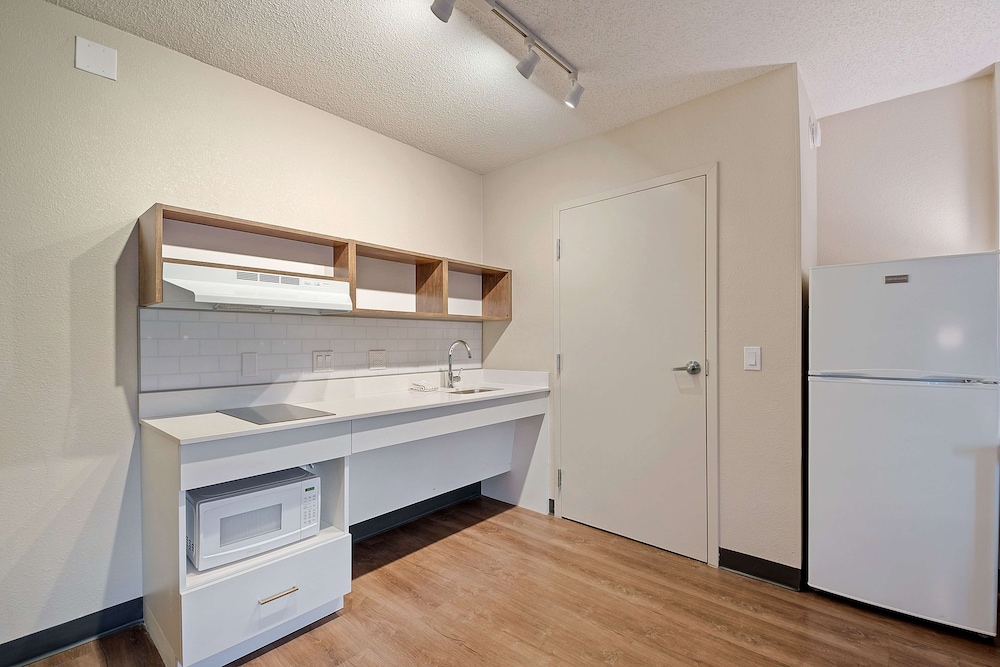Extended Stay America - Miami - Airport - Blue Lagoon 22/43