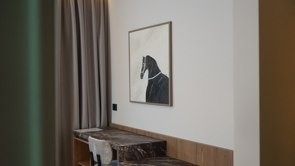 Arbnor Hotel 11/50