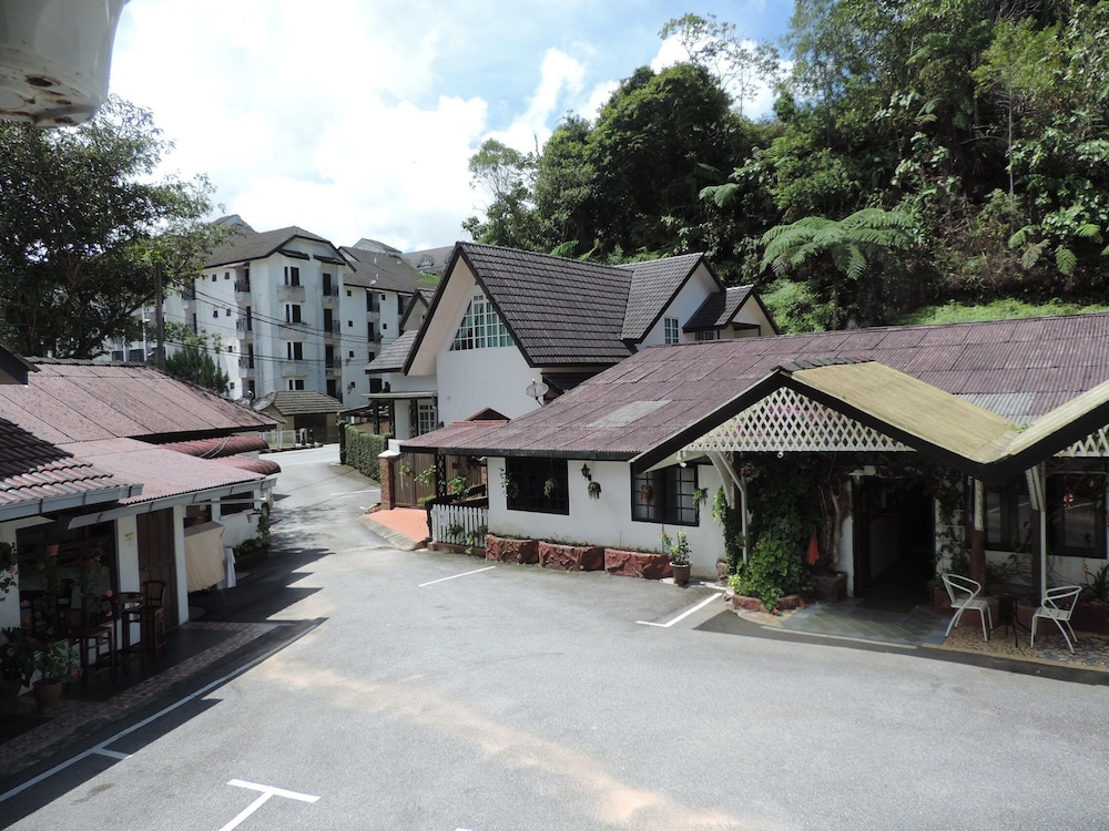 Cameronian Inn 65/69