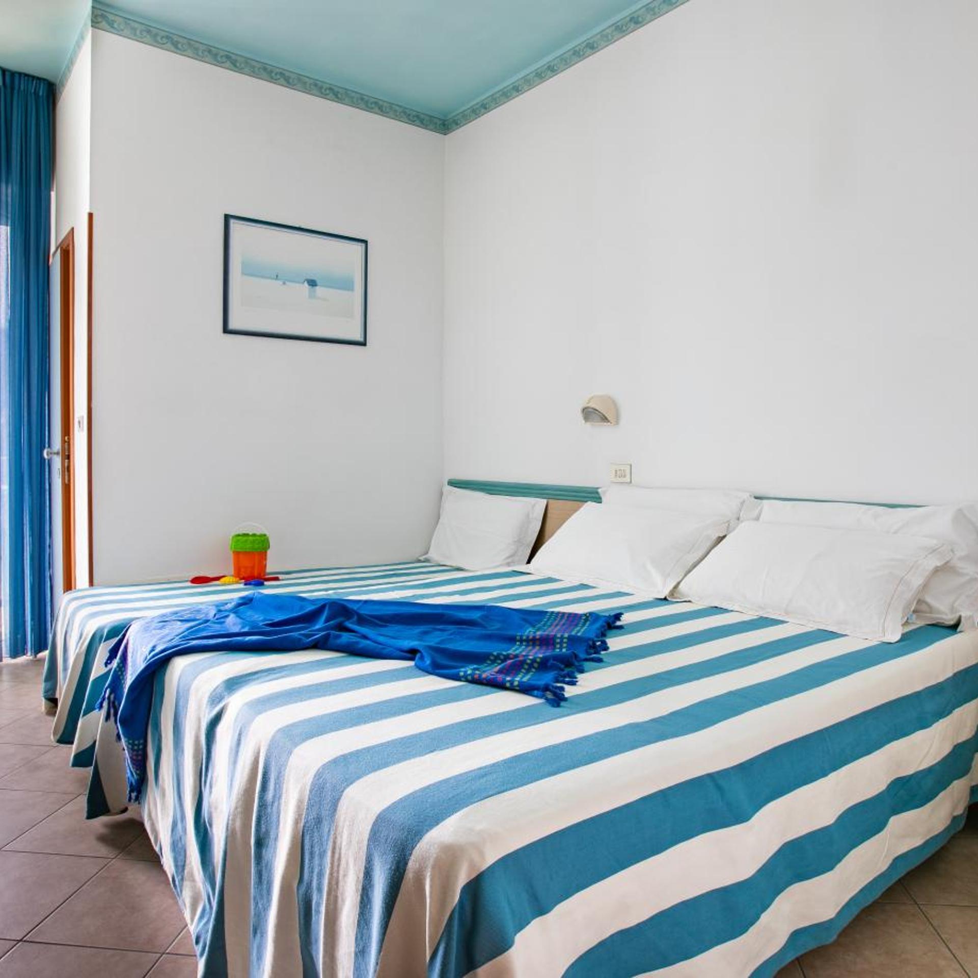 Room, Double Bed, with Extra Bed