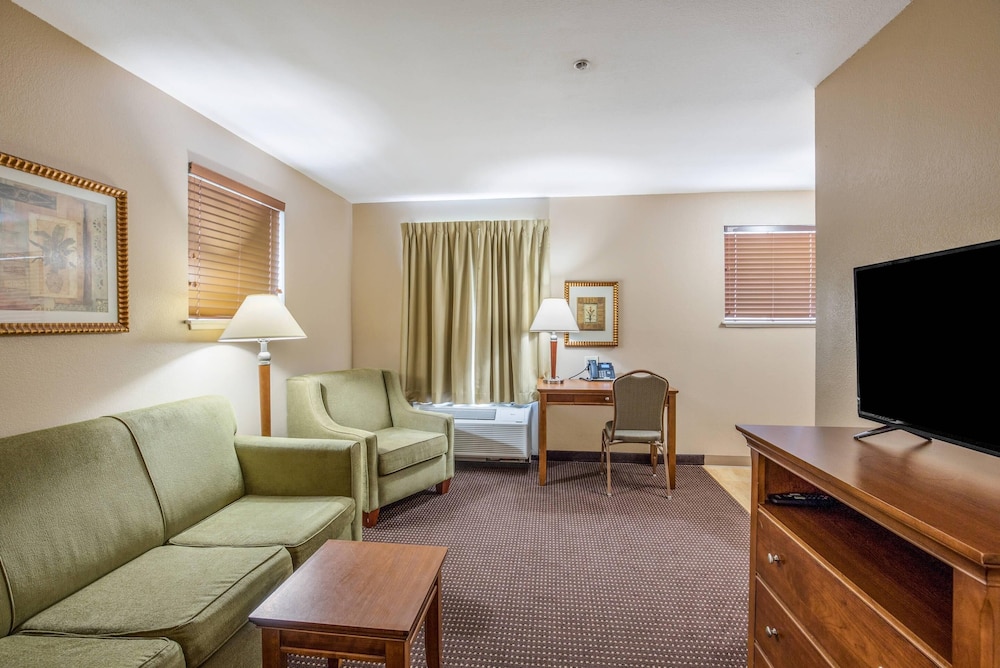 MainStay Suites Port Saint Joe South 27/50