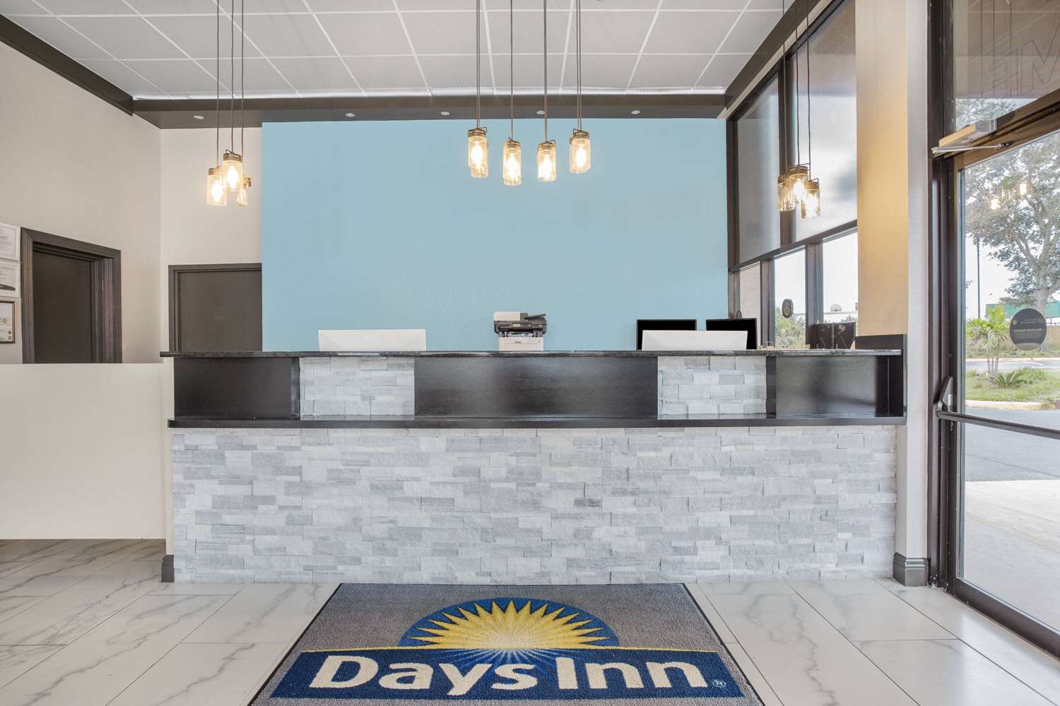 Days Inn N Orlando Casselberry 6/49