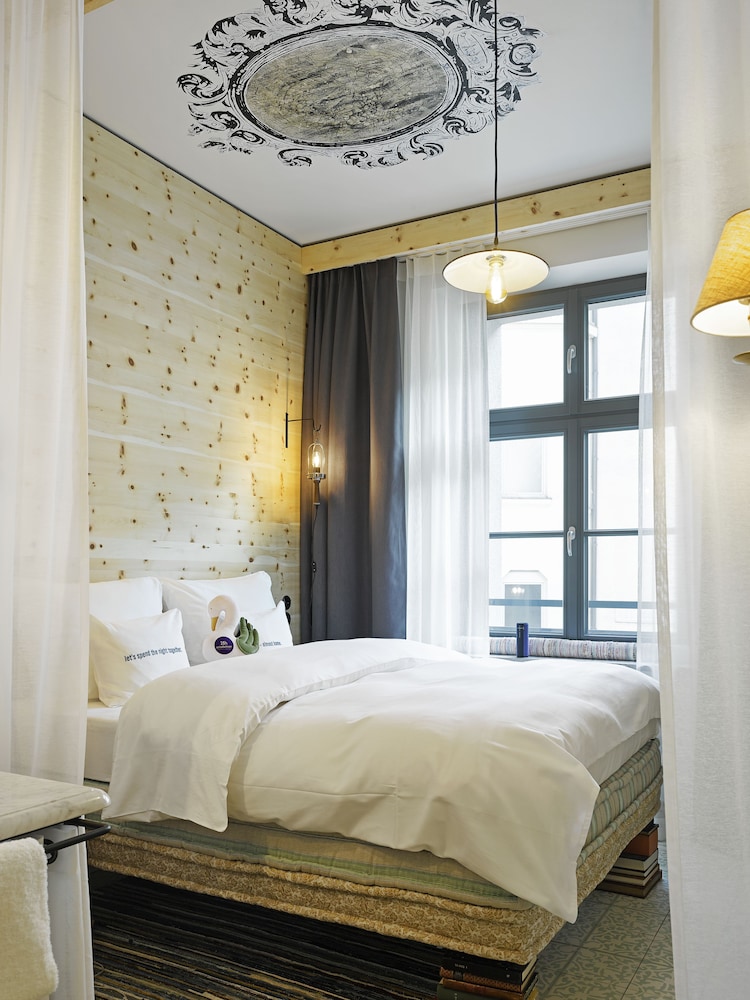 25hours Hotel The Royal Bavarian 9/75
