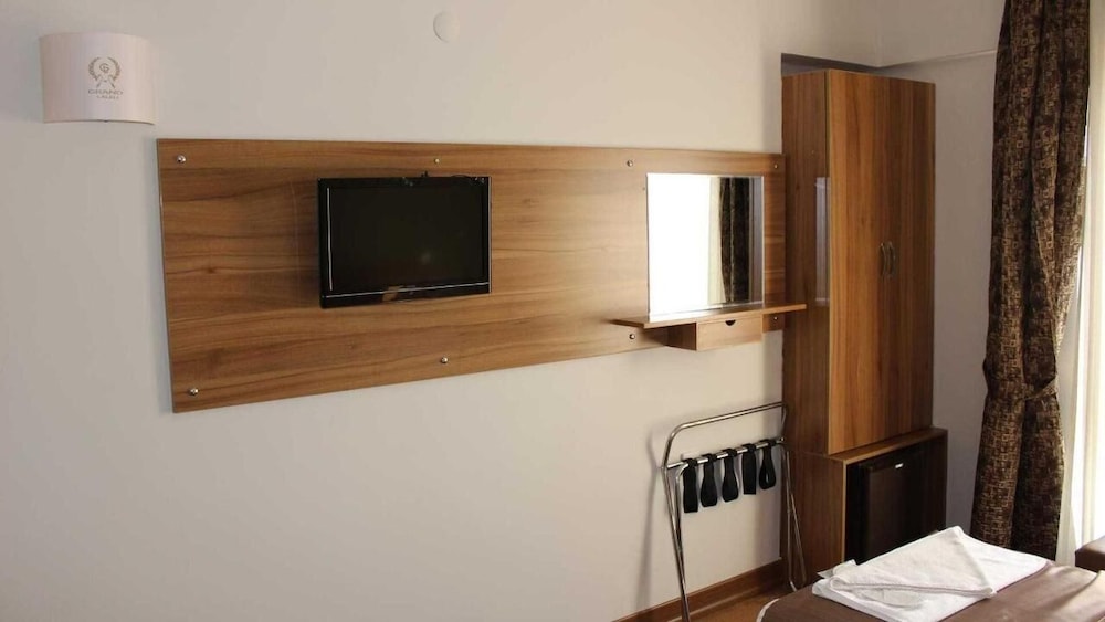 Grand Laleli Hotel 23/27