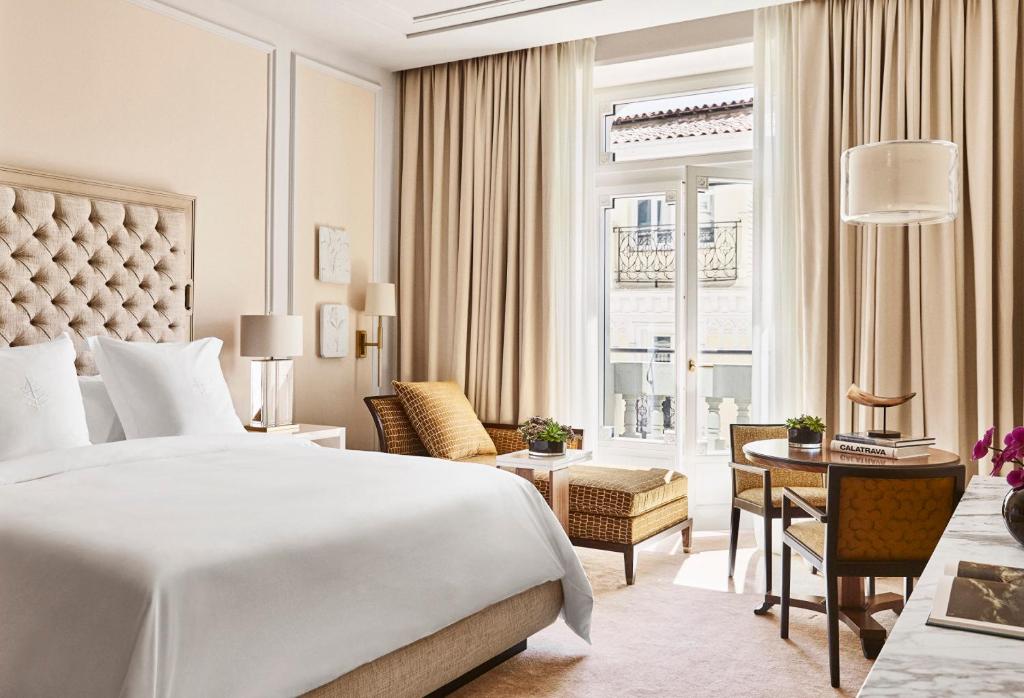 Deluxe, Double Bed, Balcony