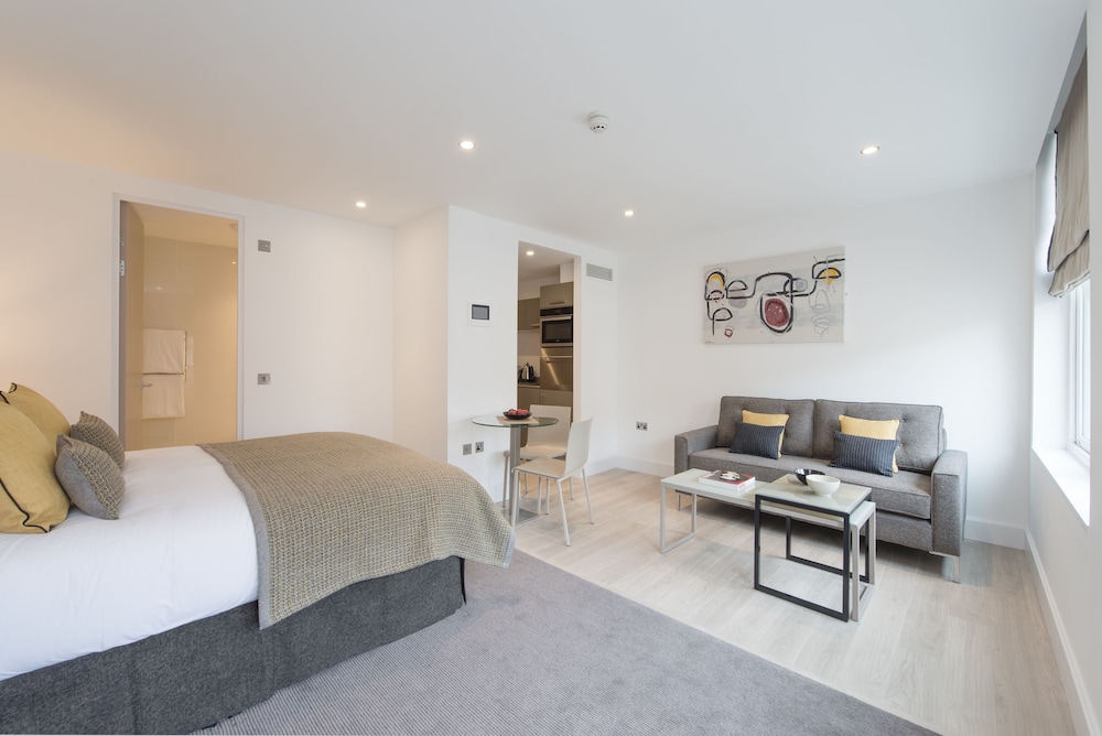 The Rosebery 33/41
