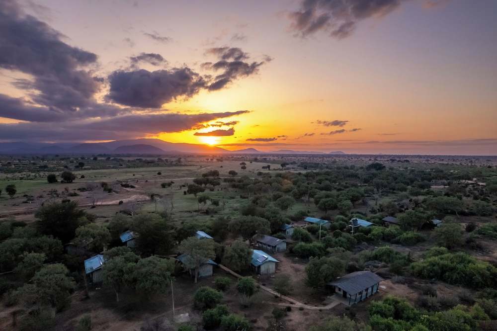 Sentrim Tsavo Lodge 28/42