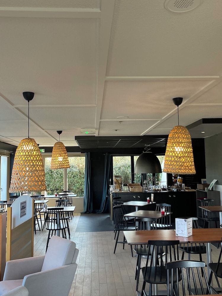 Brit Hotel Quimper Sud 37/60