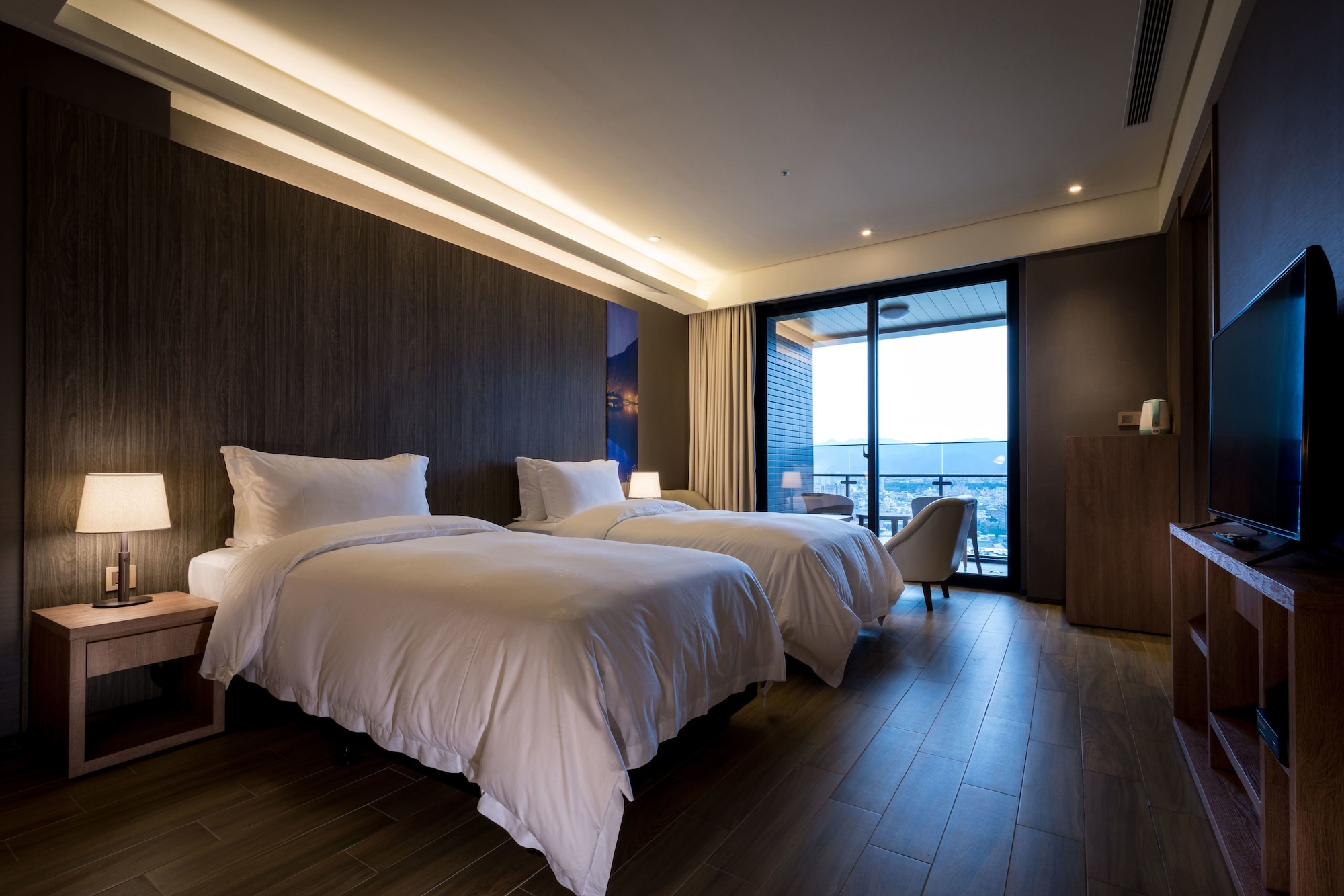 CLASSIC, TWIN BEDS