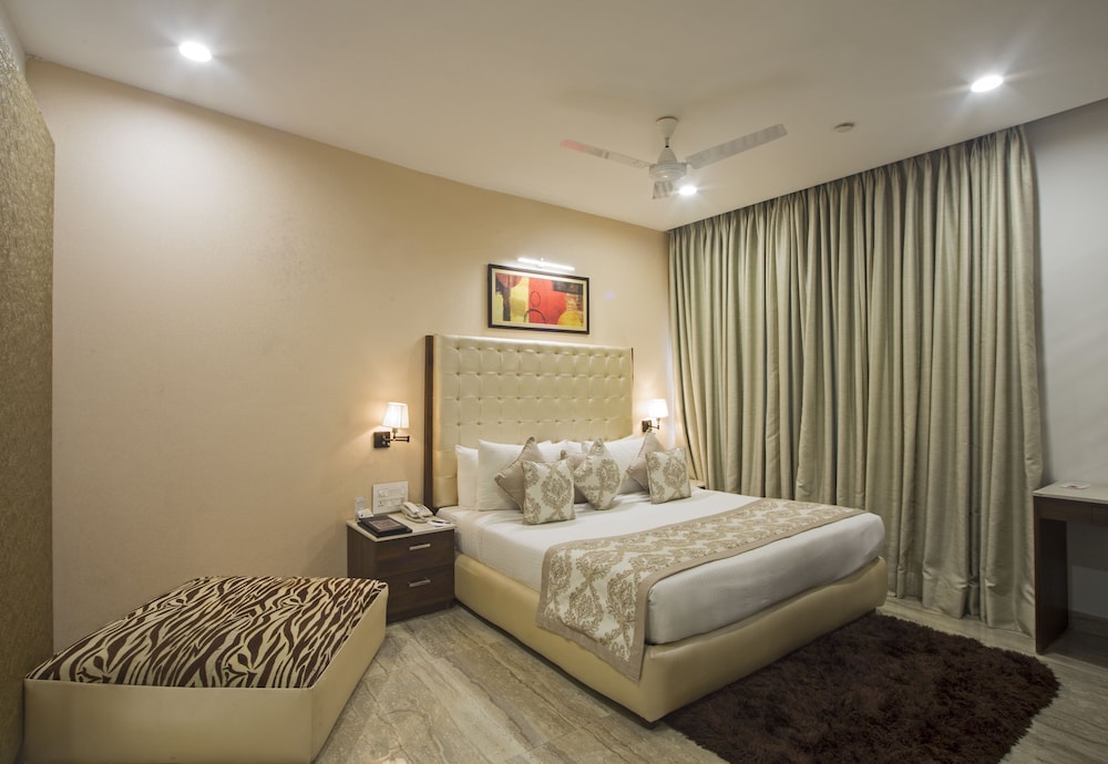 Shanti Palace 19/71
