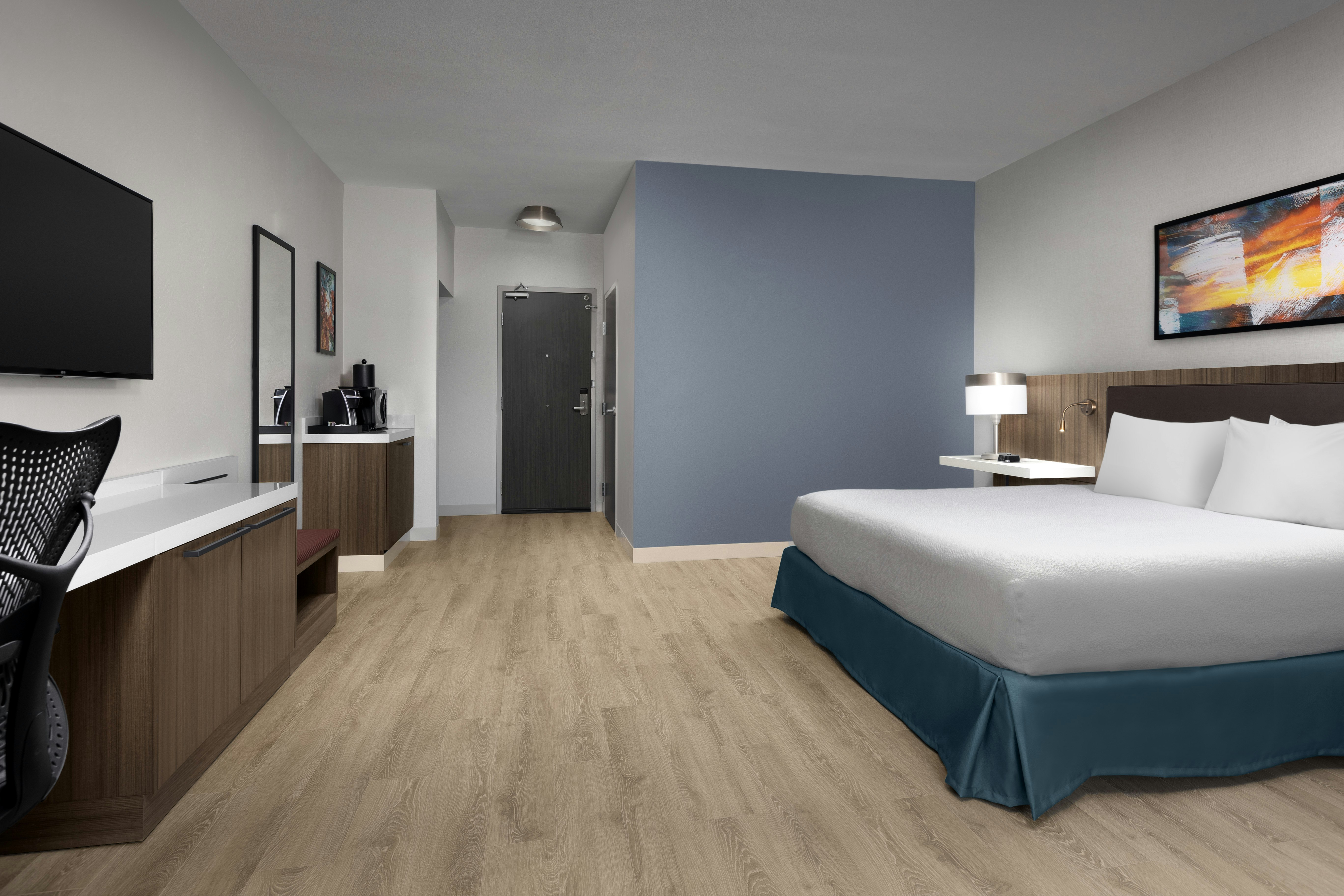 ROOM, KING BED, ACCESSIBLE