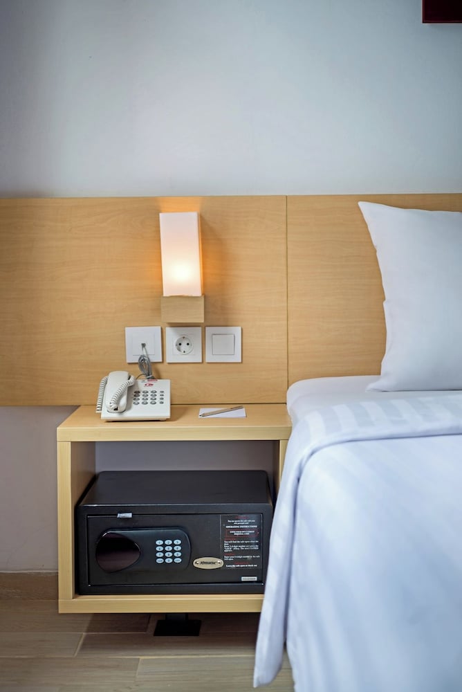 Whiz Hotel Sudirman Pekanbaru 20/36