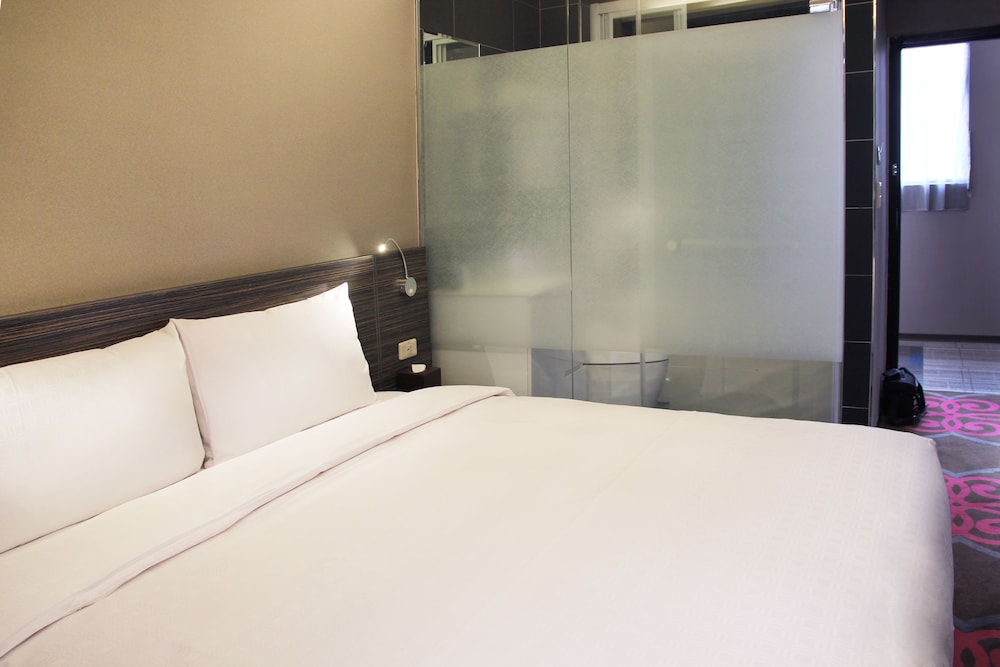 STANDARD, DOUBLE BED