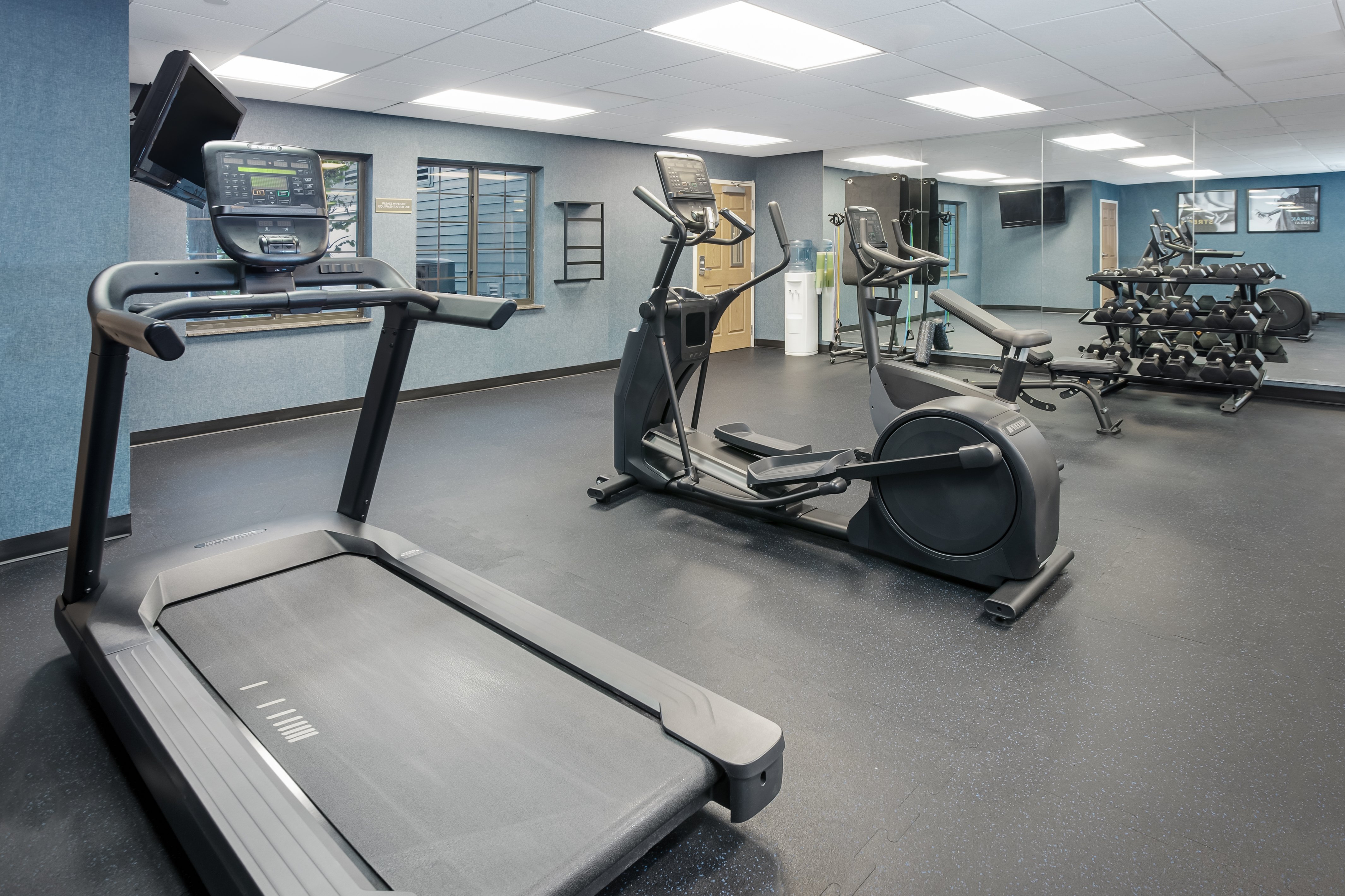 Staybridge Suites Williamsville Buffalo by IHG 36/65