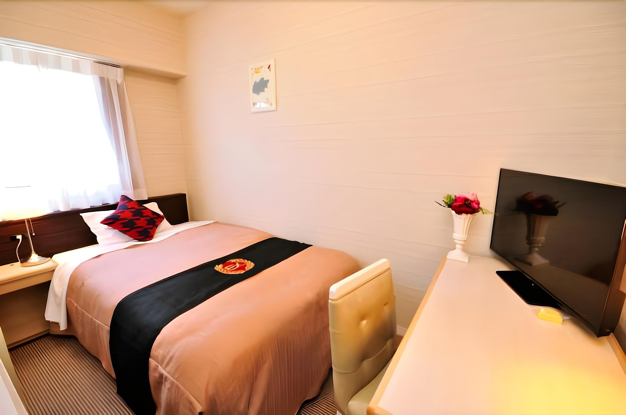 Semi Room, Standard, Semi Double Bed, Smoking