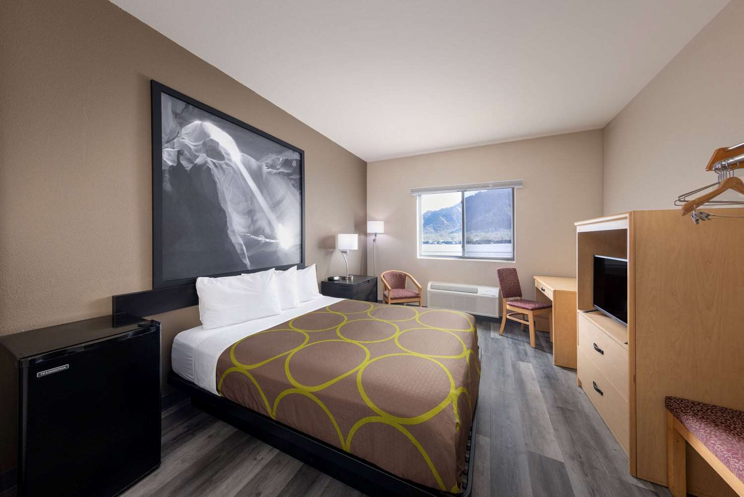 Super 8 by Wyndham Quartzsite AZ 8/23