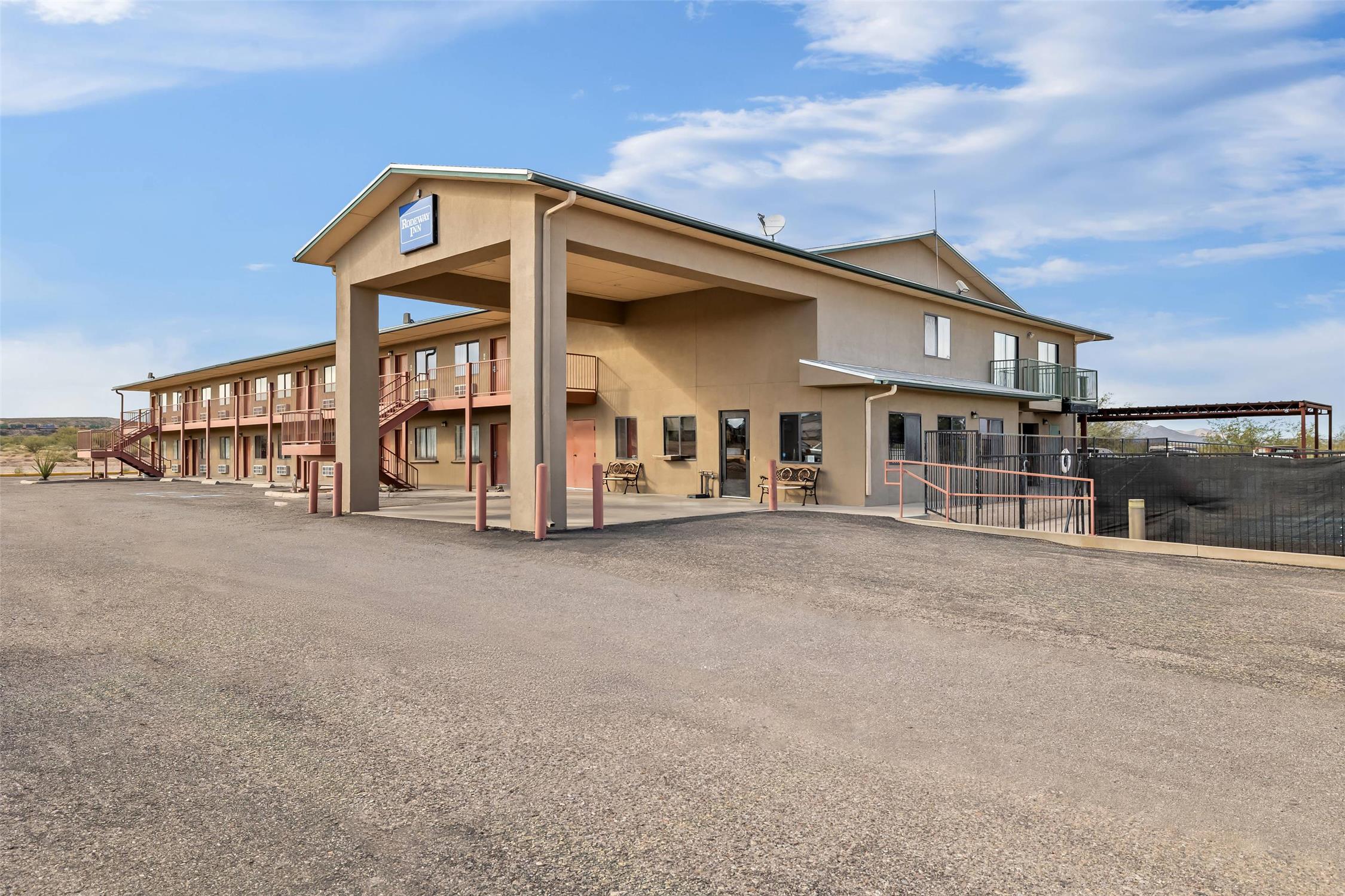 Rodeway Inn Copper Stay Benson AZ I-10 Exit 304 7/8