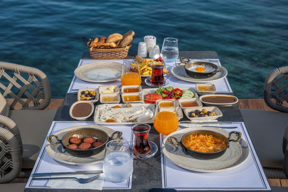 Isolina Hotel 47/59