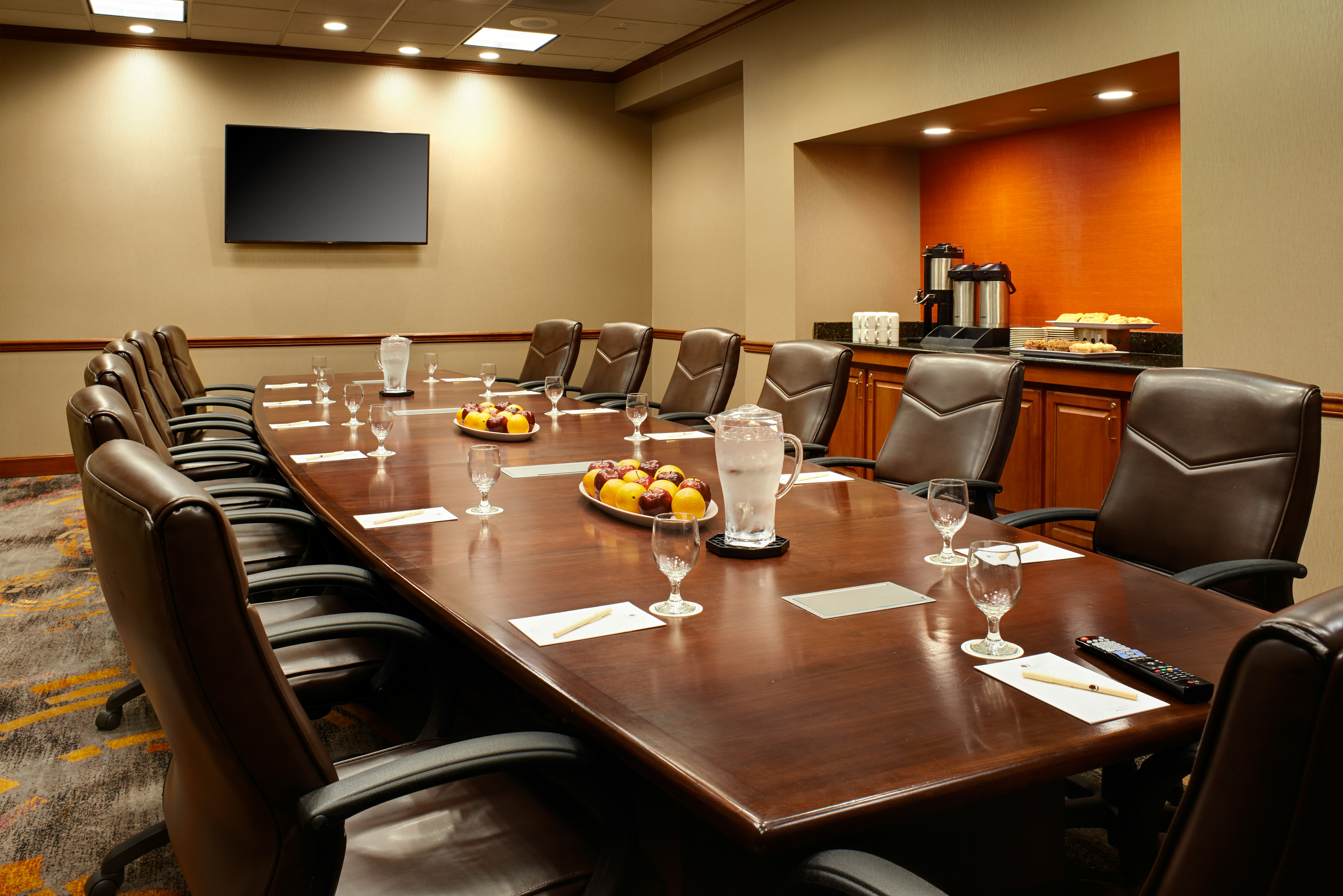 Doubletree By Hilton Detroit - Dearborn 14/21
