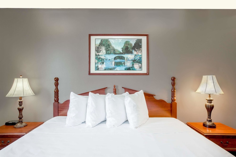 Comfort Inn Lafayette North I-10 12/19
