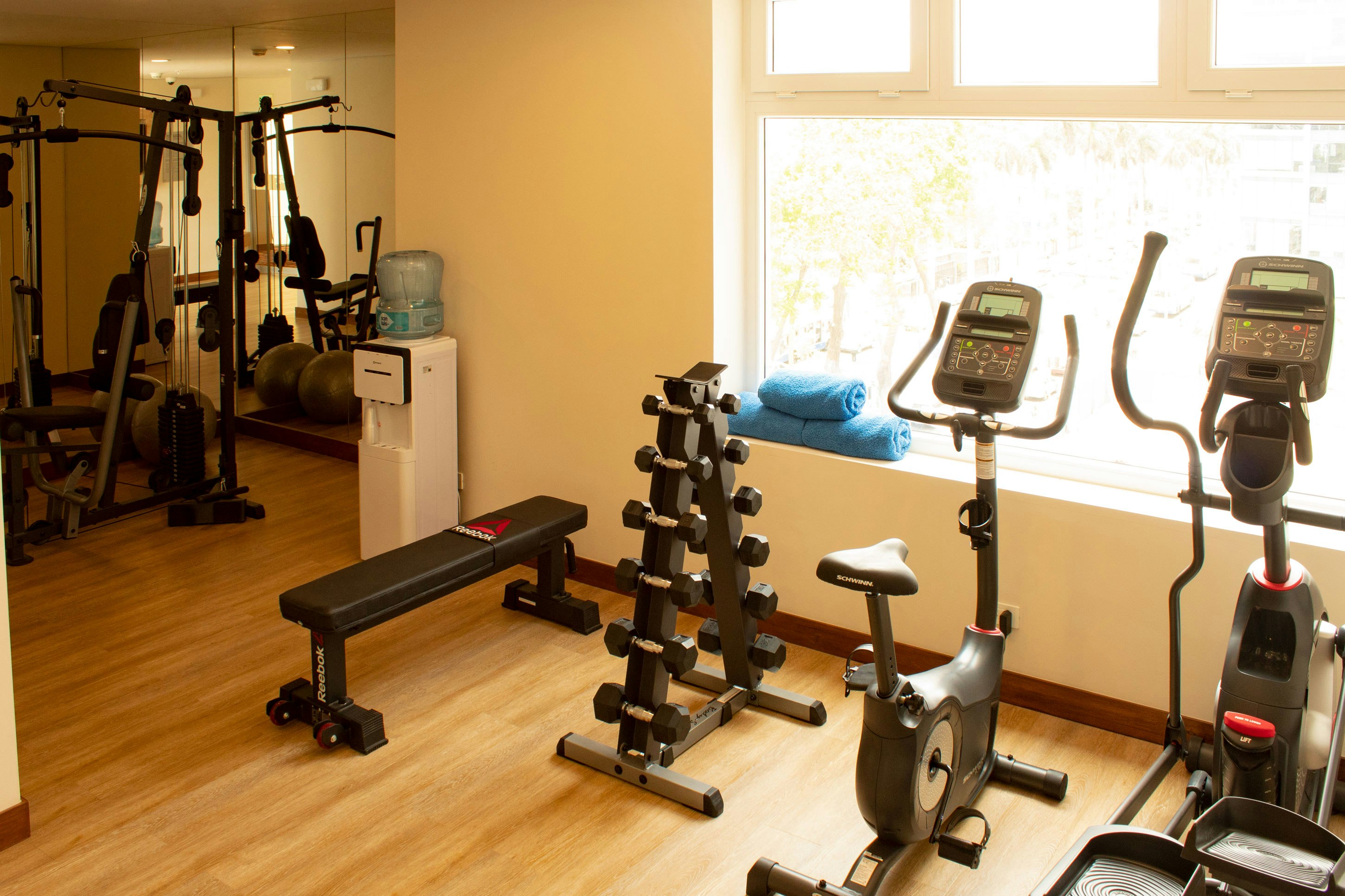 Hotel Estelar San Isidro 6/15